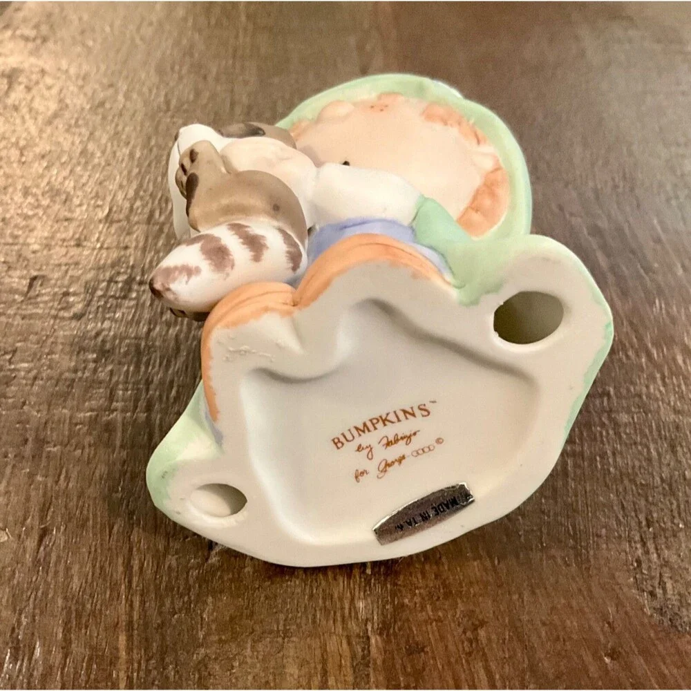 Bumpkin Figurine By Fabrizio Nativity Replacement Shepherd Raccoon Christmas